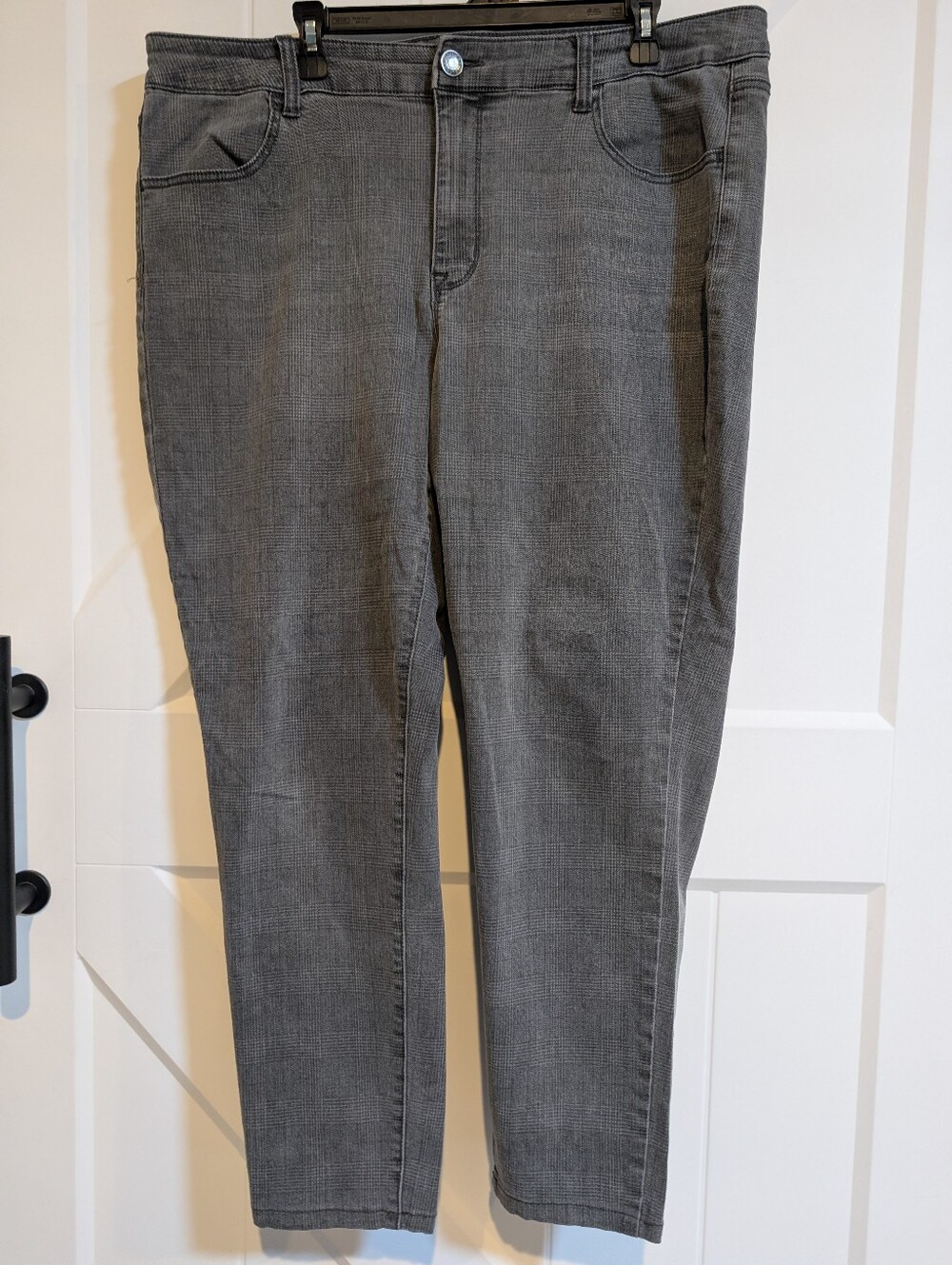 Women’s Gray Slim Straight Jeans